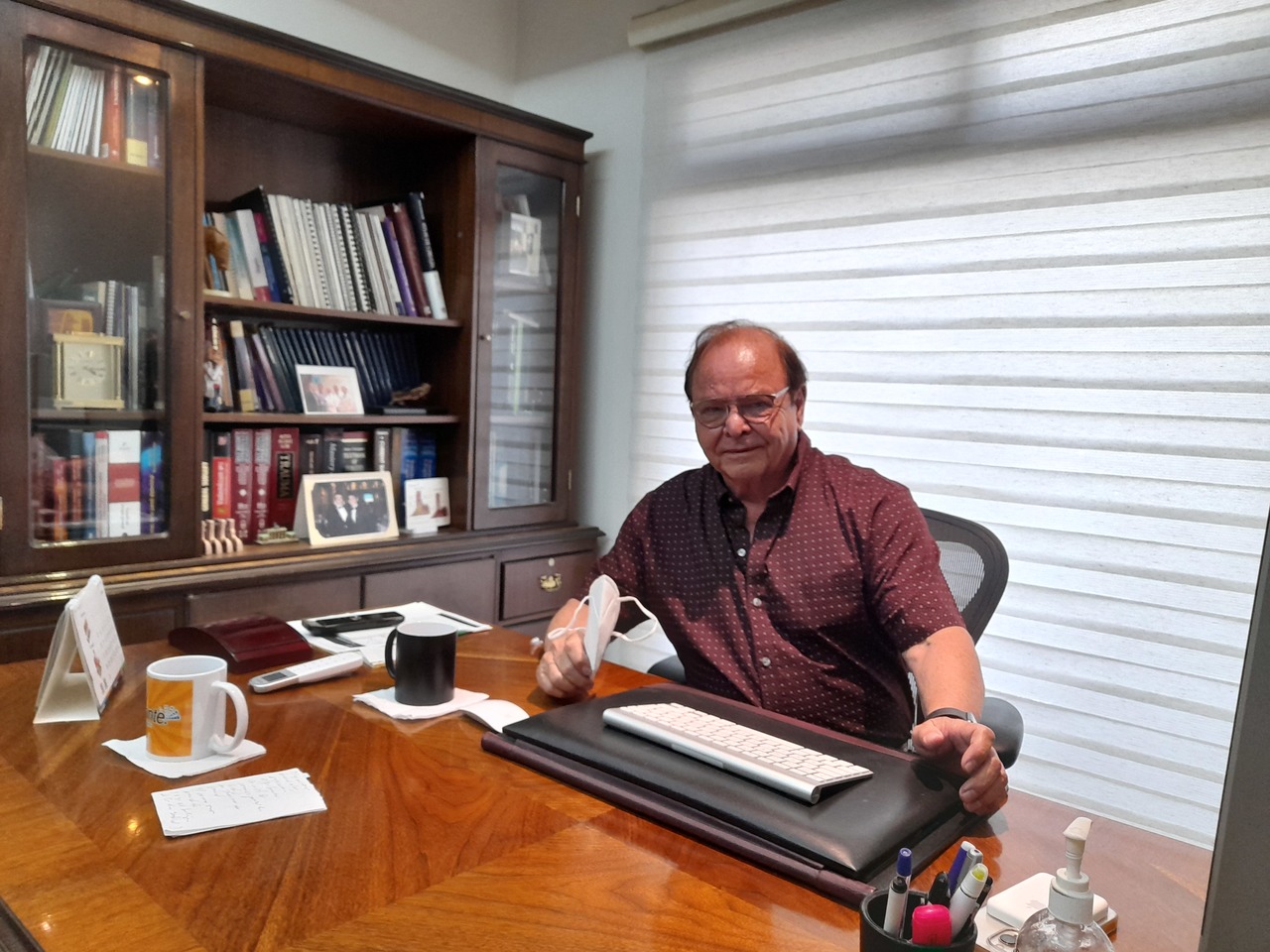 La semana pasada Roberto Bernal presentó la propuesta.