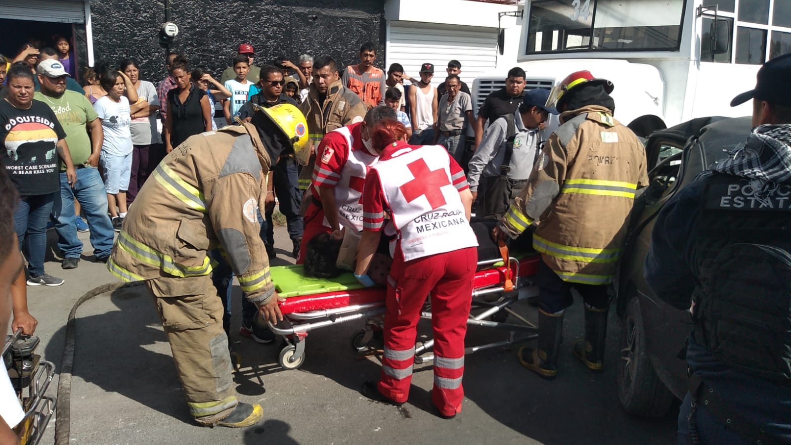 Fuerte accidente en Gómez Palacio deja al menos cuatro lesionados