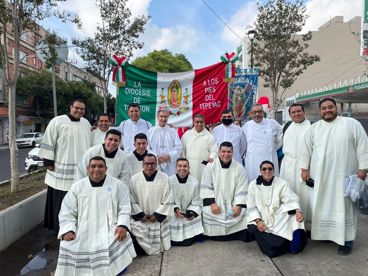 Fieles católicos participaron en la peregrinación a la Virgen de Guadalupe. en CDMX. (EL SIGLO DE TORREÓN)