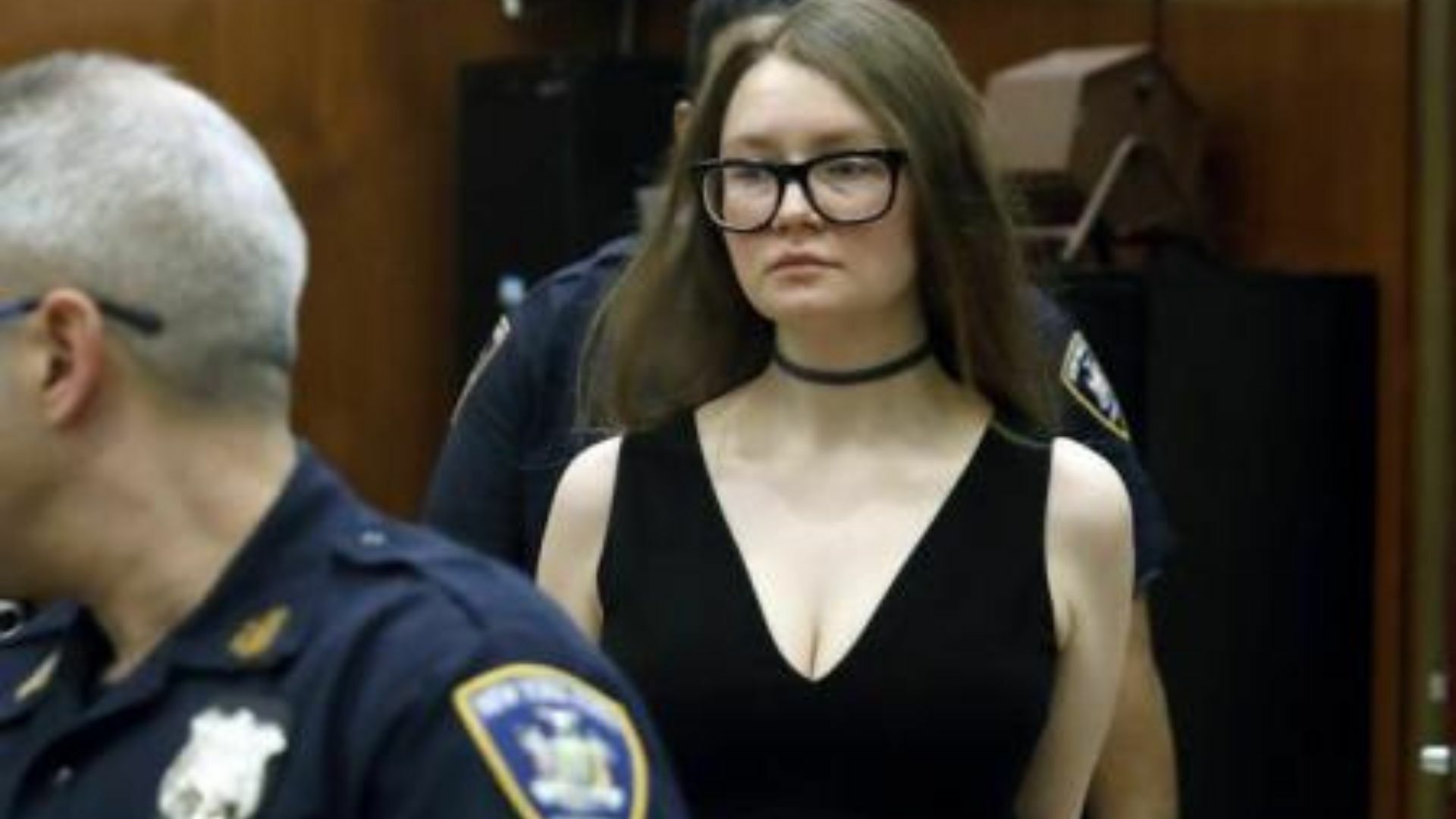 ¿Anna Sorokin sigue tras las rejas? La mujer que estafó a la alta sociedad de Nueva York