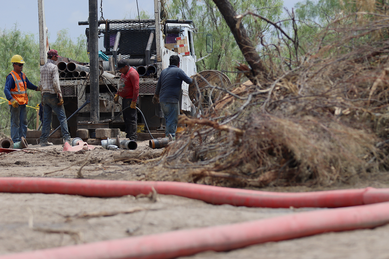 En el lugar se mantienen las actividades para contar con las condiciones de seguridad necesarias para el rescate humanitario de los 10 mineros. (EL SIGLO DE TORREÓN)