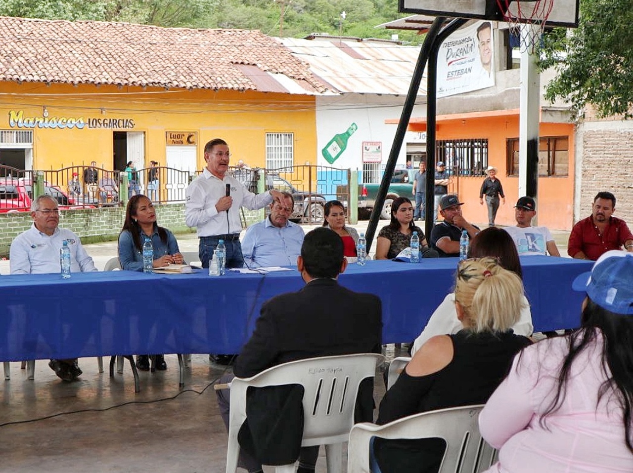 El gobierno estatal ha realizado 53 obras en Topia con una inversión cercana a los 107 millones de pesos. (EL SIGLO DE TORREÓN)