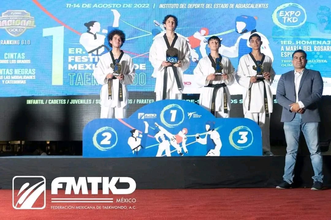 Taekwondoín lagunero, Daniel Uscanga, obtiene medalla de plata