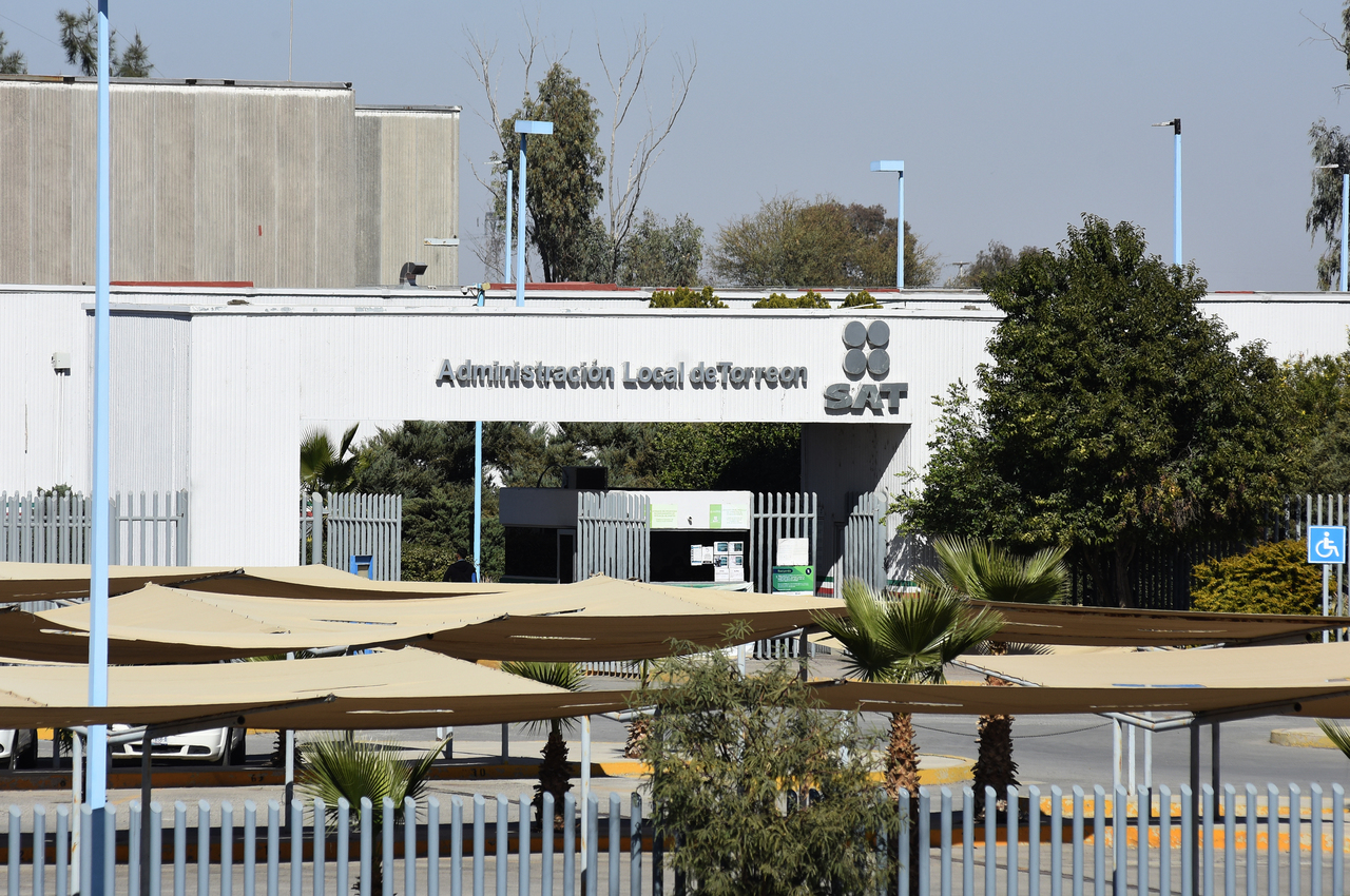 Falta de atención en SAT desmotiva incorporación a la formalidad, advierte la Canaco. (EL SIGLO DE TORREÓN)