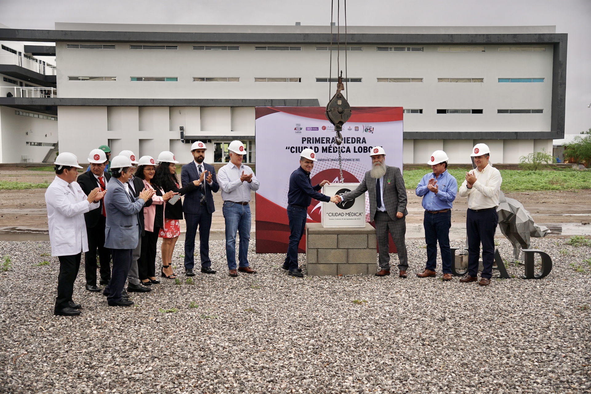 Colocan primera piedra de Ciudad Médica Lobos de la UAD, campus Torreón |  El Siglo de Torreón