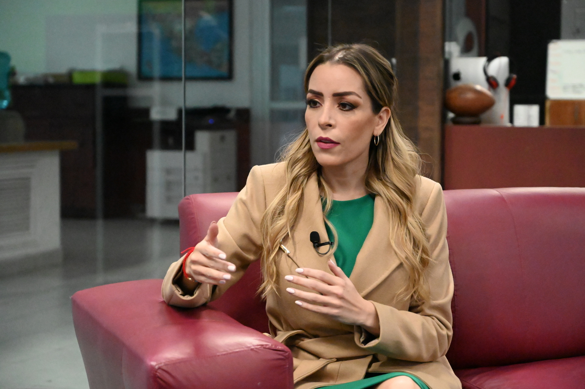 La senadora por Coahuila y líder del PRI en Torreón, Verónica Martínez, manifestó esta semana su postura en contra de la militarización de la Guardia Nacional. 