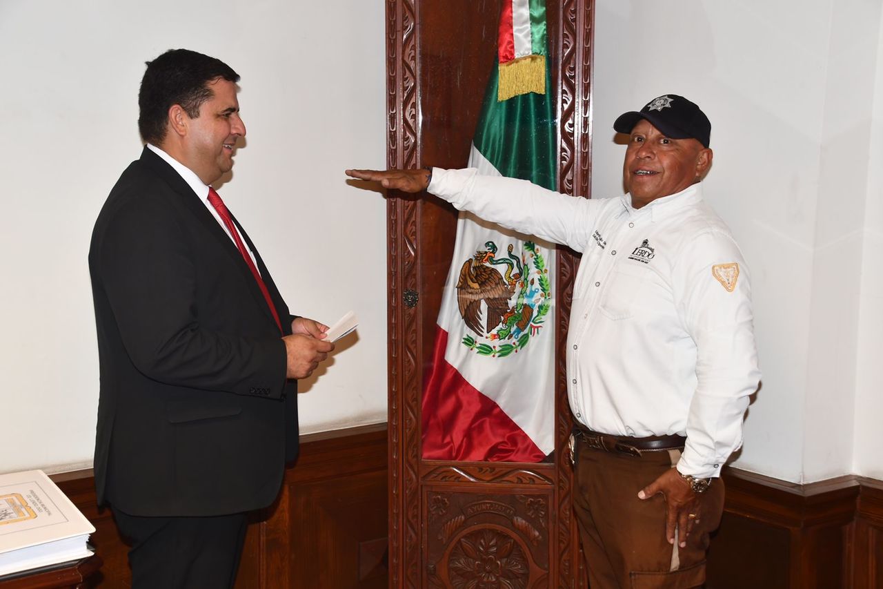 El alcalde, Homero Martínez Cabrera, dio nombramientos este lunes. Antes de eso nombró a otros servidores públicos el jueves. (EL SIGLO DE TORREÓN)