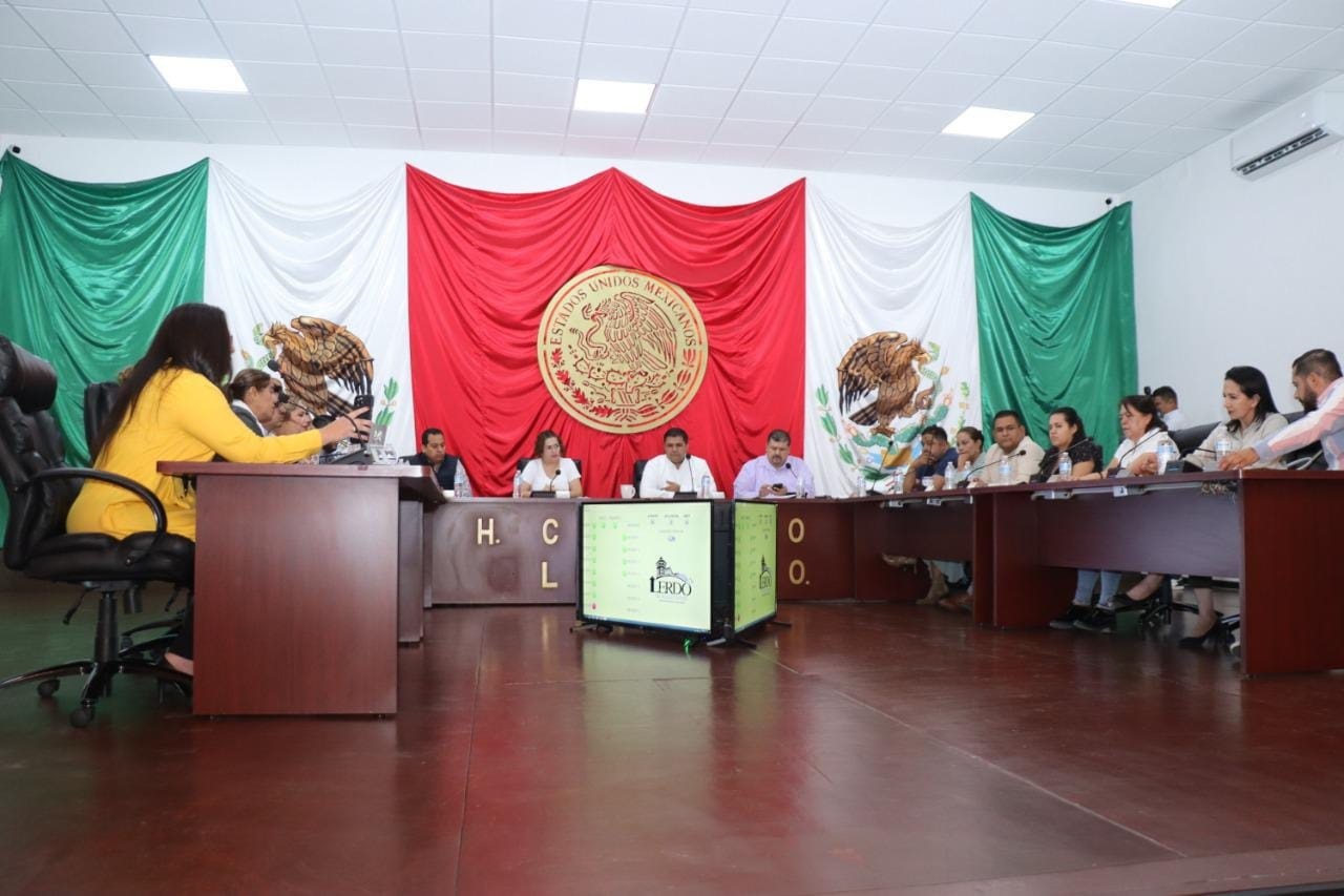 El Cabildo de Lerdo aprobó por mayoría la solicitud del alcalde Homero Martínez para solicitar un adelanto de participaciones. (EL SIGLO DE TORREÓN)