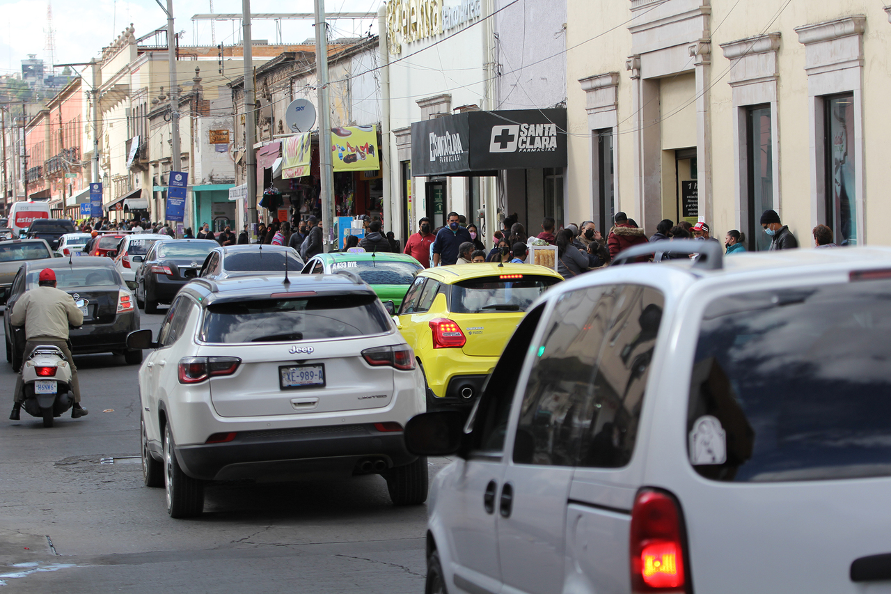 El presidente de la Canaco externó su inconformidad ante la aprobación del replaqueo anticipado. (EL SIGLO DE TORREÓN)