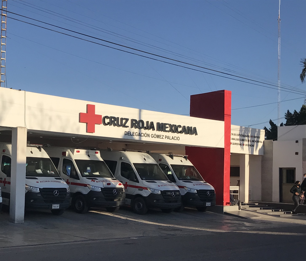 El joven llegó a la Cruz Roja sin signos vitales.