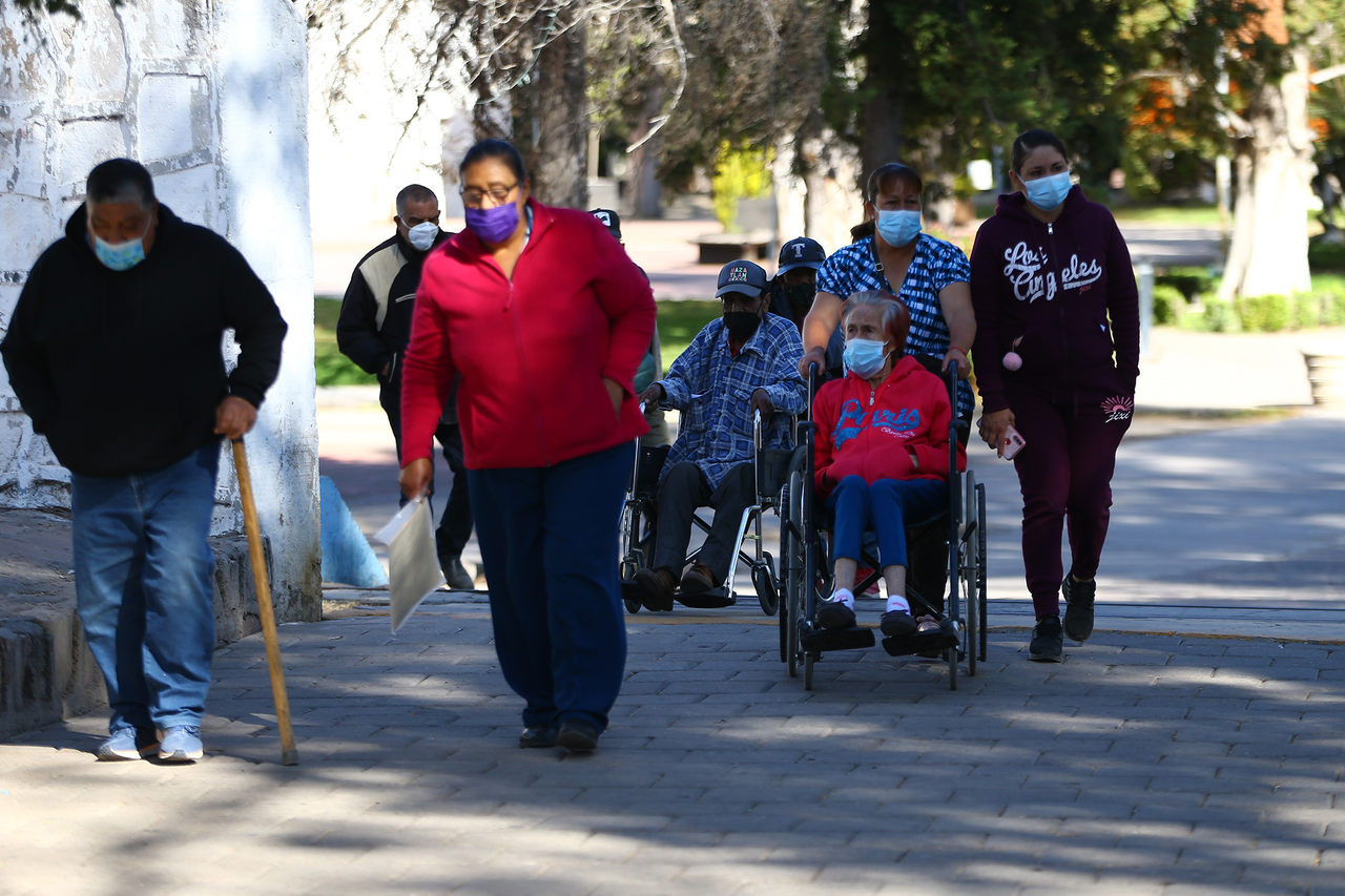 Los adultos mayores son discriminados por parte de la sociedad y las instituciones. (EL SIGLO DE TORREÓN)