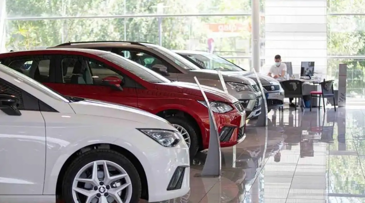 En octubre pasado se vendieron 5,259 vehículos ligeros más que en septiembre, según el Inegi.