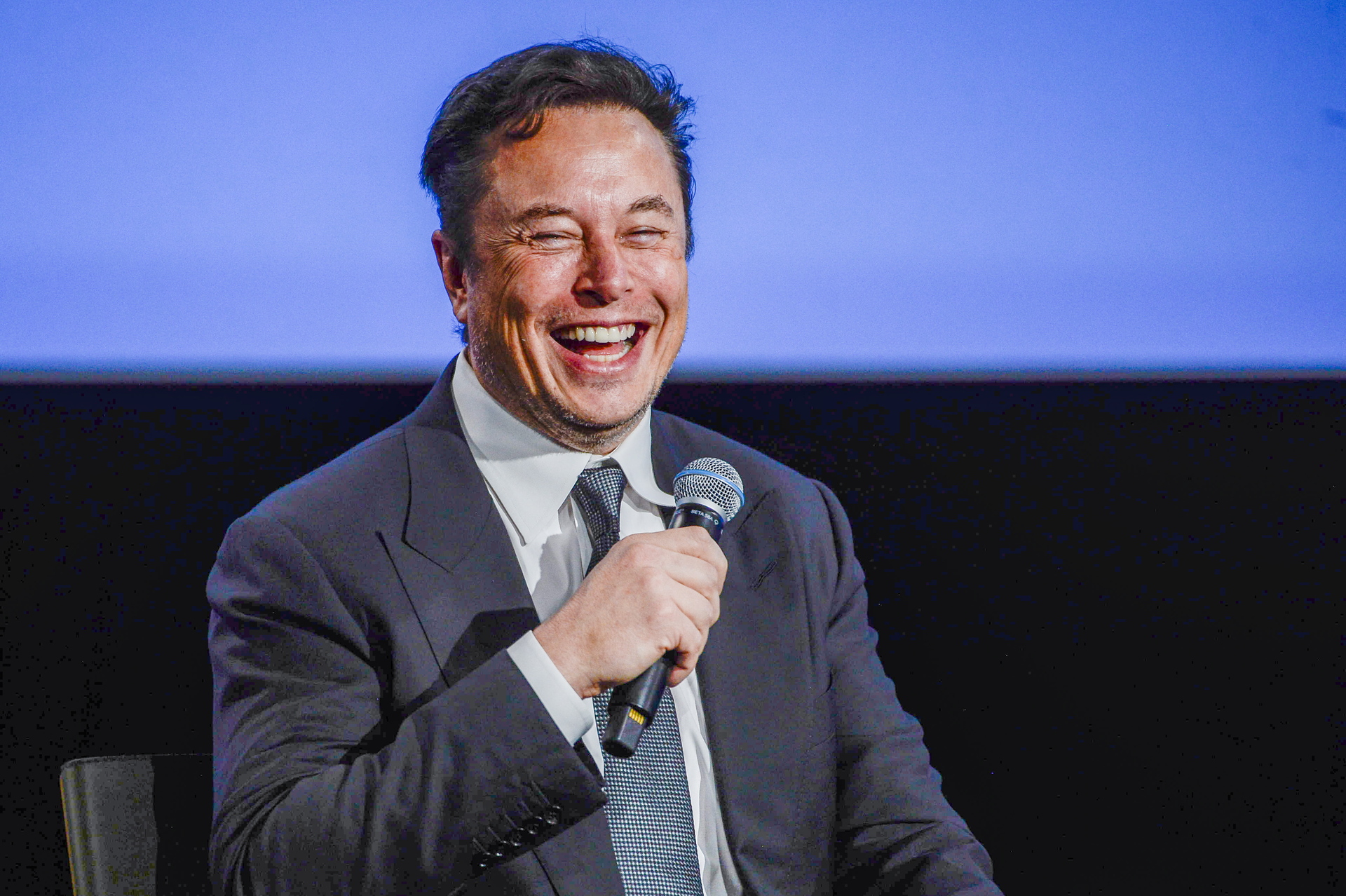 Elon Musk dice que Twitter debe ser 'la fuente de información más precisa del mundo'