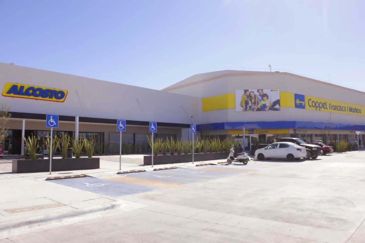 Se instaló la primera empresa en el nuevo centro comercial. (EL SIGLO DE TORREÓN)