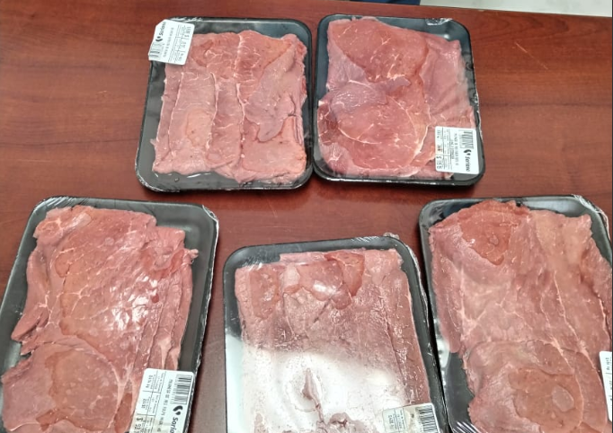 Joven roba carteras de carne y lo detienen en Torreón