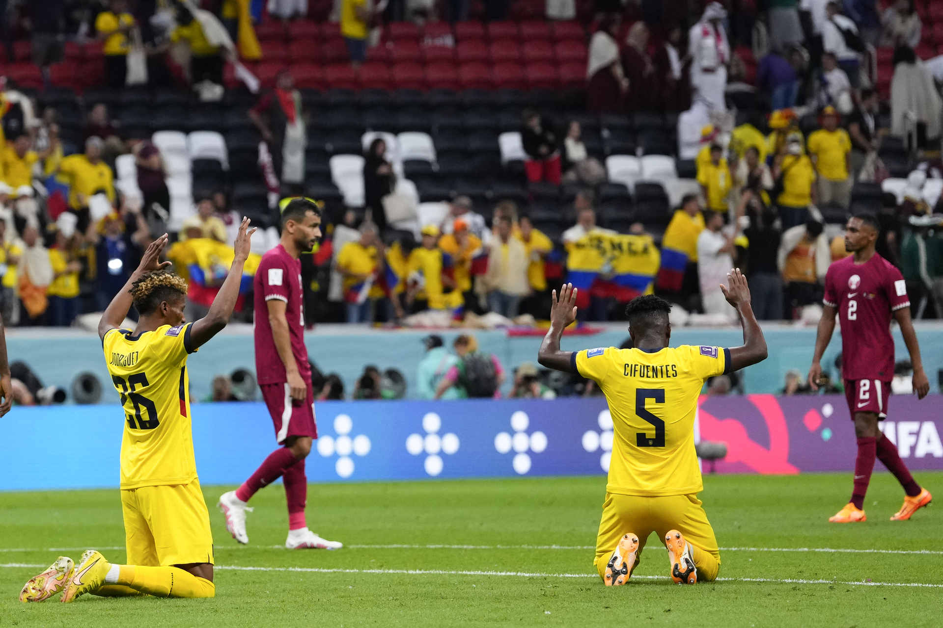 Ecuador derrota 2-0 a Qatar en la inauguración del Mundial 2022
