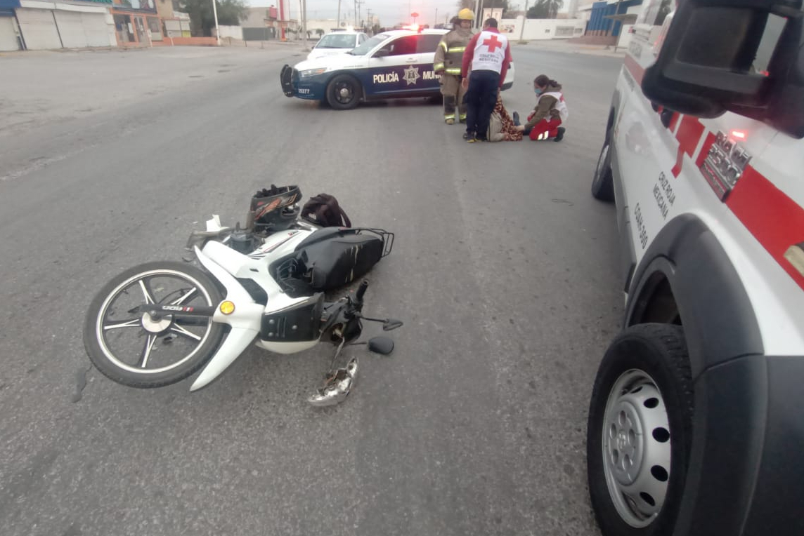 Conductor en estado de ebriedad impacta a motociclista en Torreón
