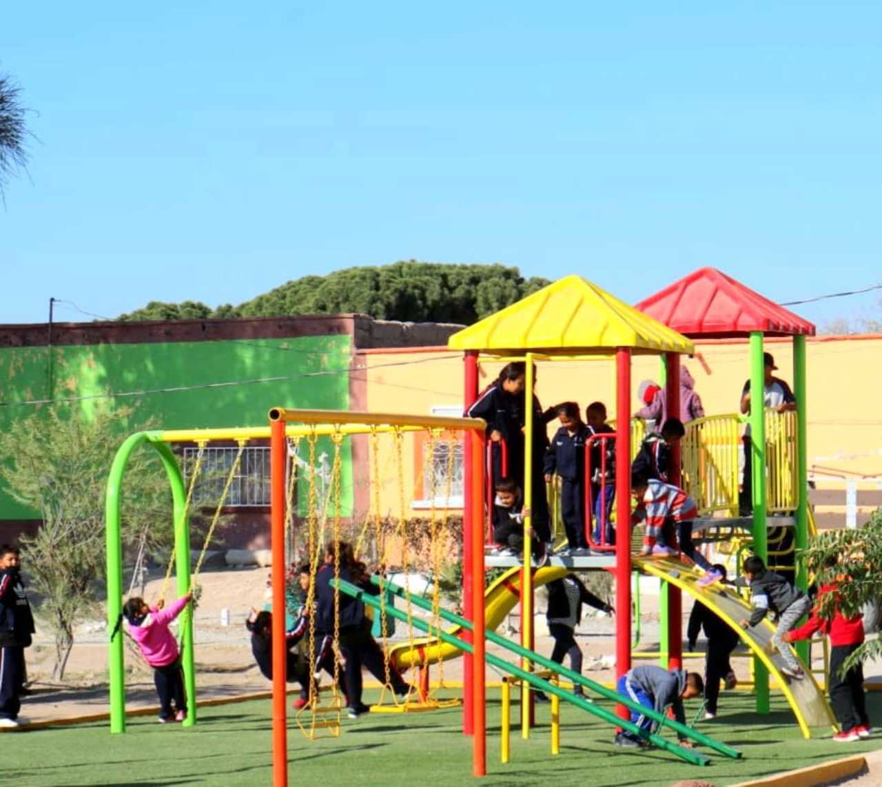 Inauguran parque infantil en una comunidad de San Pedro. (EL SIGLO DE TORREÓN)