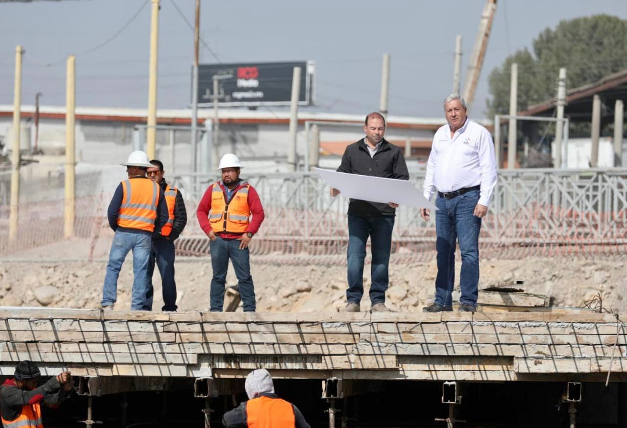 Chema Fraustro agradeció el trabajo unido realizado con Aguas de Saltillo, Comisión Federal de Electricidad, Telmex y Gas Natural. (EL SIGLO DE TORREÓN)