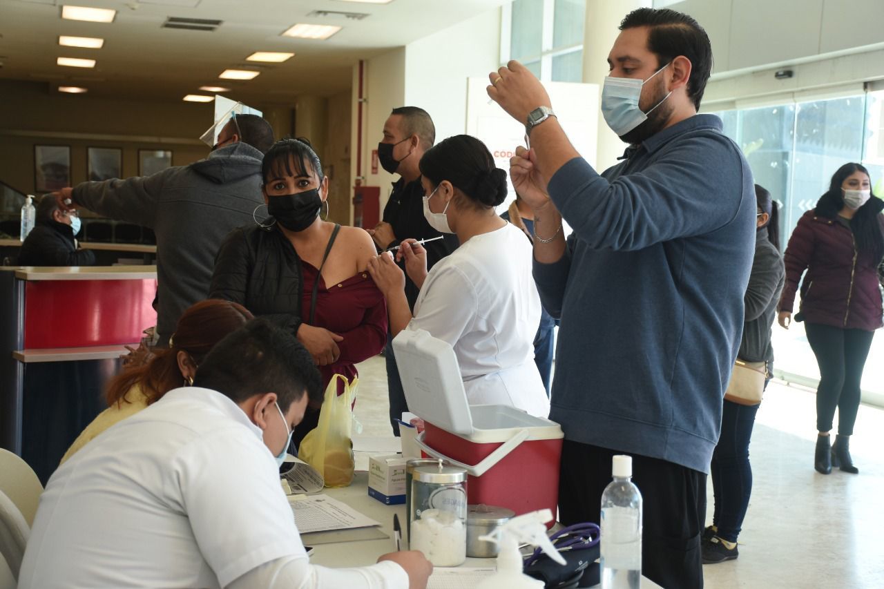 Únicamente en las instalaciones de Desarrollo Social se han realizado atenciones a 175 pacientes y 25 casos de cataratas en el área de salud visual.