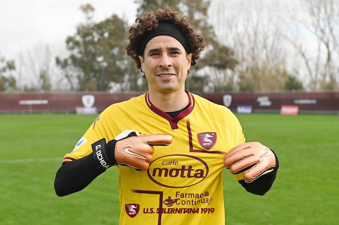 Guillermo Ochoa jugará por primera vez en la Serie A; Salernitana será el quinto equipo del “Viejo Continente” del portero (CORTESÍA)