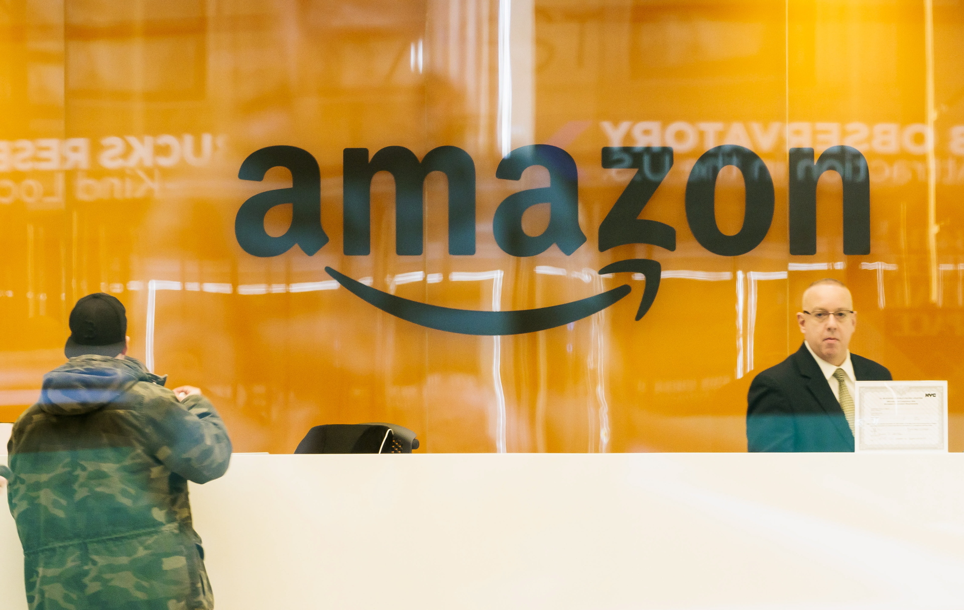 Amazon eleva a 18 mil los recortes de personal