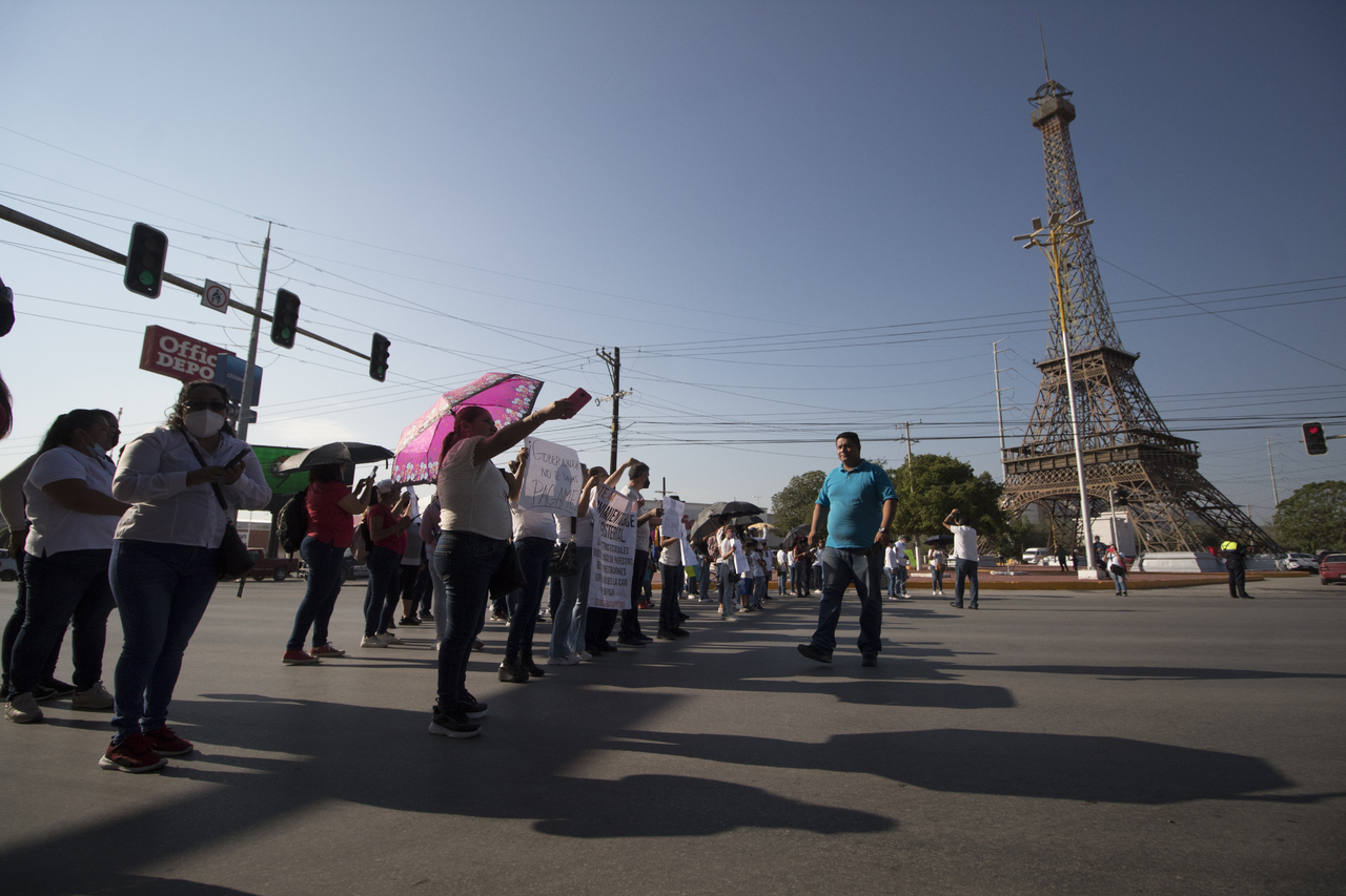 Trabajadores del sector educativo han realizado diversas protestas para exigir los pagos pendientes. (ARCHIVO)