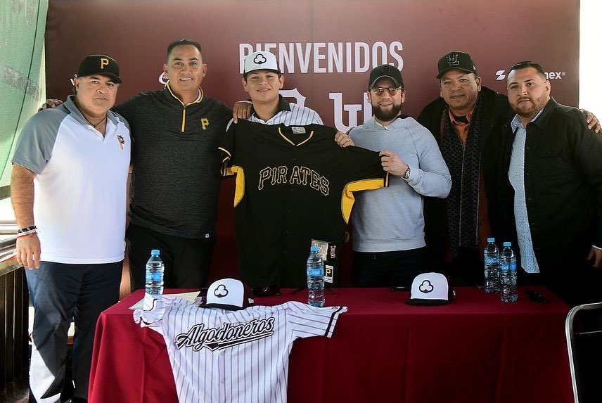 Prospecto de Unión Laguna firma con Piratas de Pittsburgh