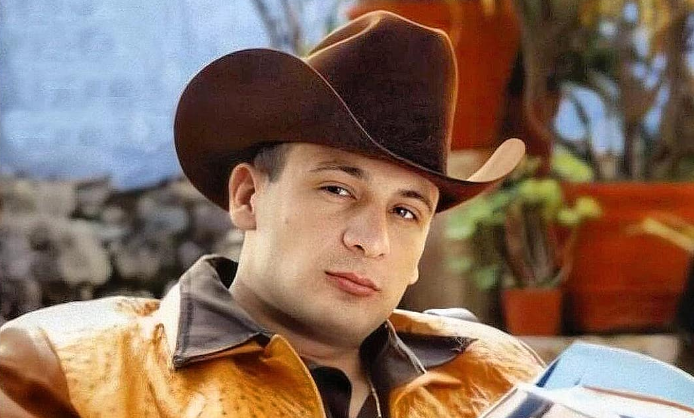 Éxitos de Valentín Elizalde están de regreso en nuevo disco con 17 canciones a dueto