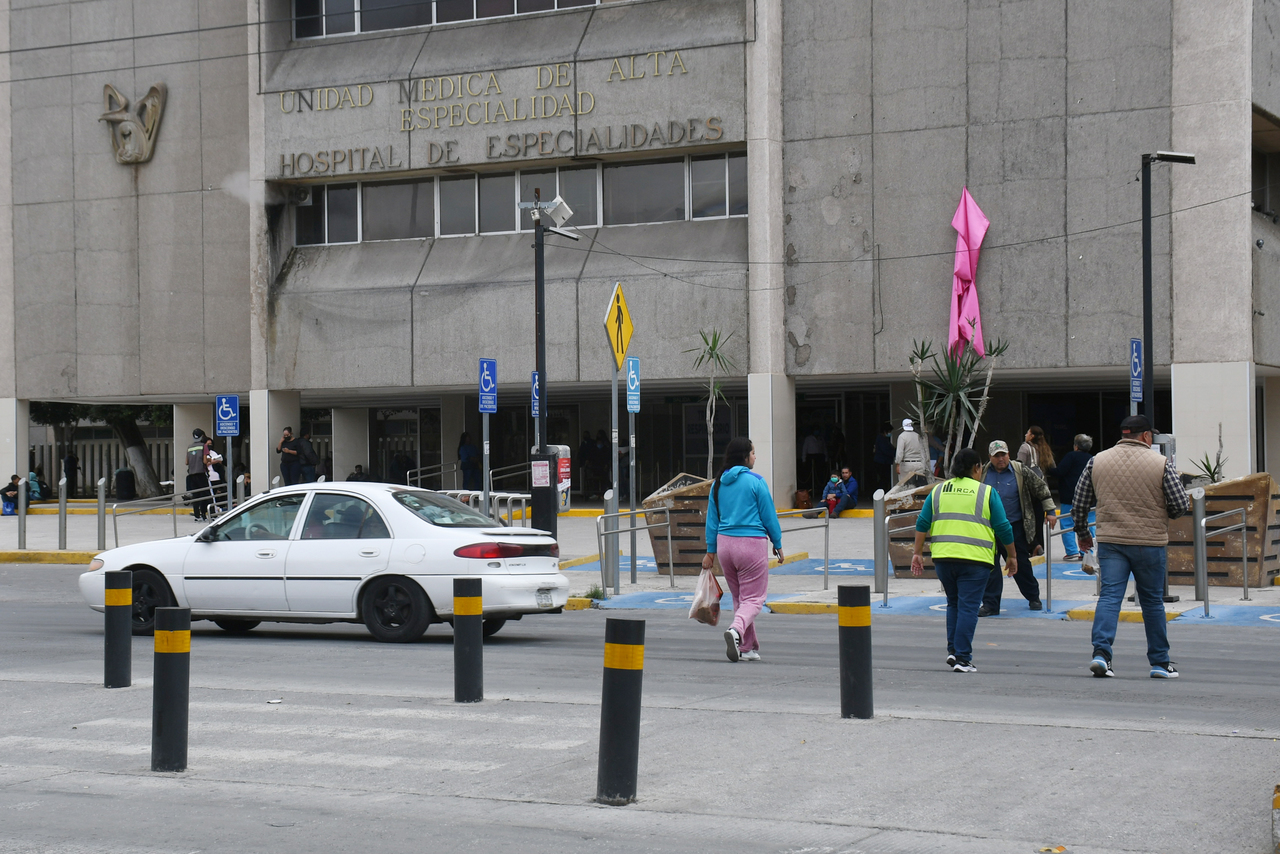 Desde que comenzó la emergencia sanitaria, se han traslado a pacientes para su atención a la UMAE No. 71 del IMSS en Torreón.