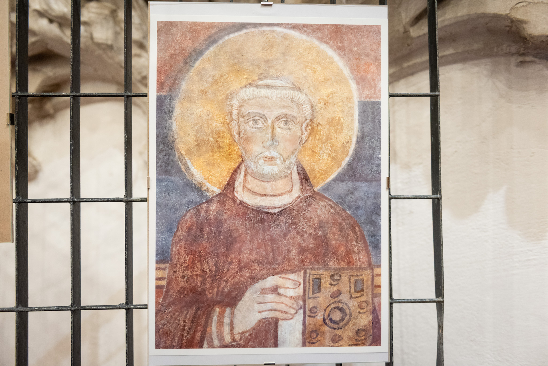 El retrato considerado más antiguo del santo se encuentra en la iglesia de Santa María Antiqua en los Foros Imperiales de Roma. (CENACOLO SAN MARCO DE TERNI)