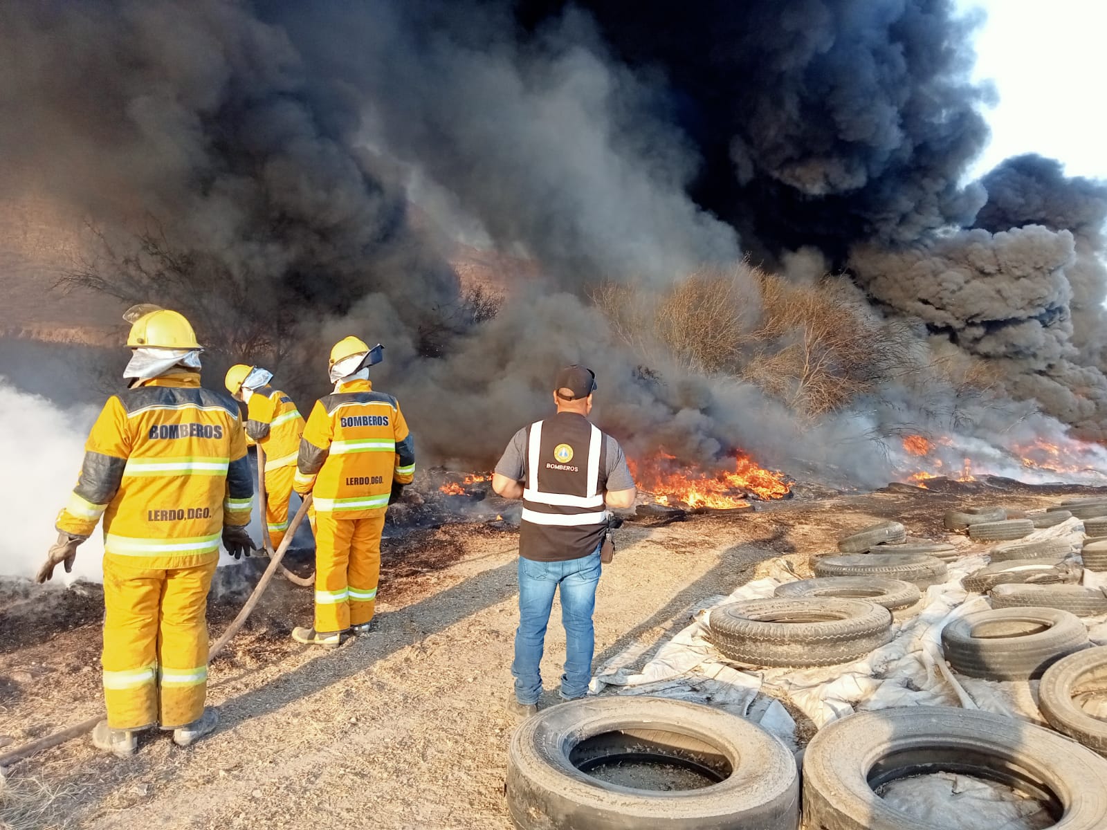 No se reportaron personas lesionadas de gravedad o intoxicadas por el humo.  (EL SIGLO DE TORREÓN)