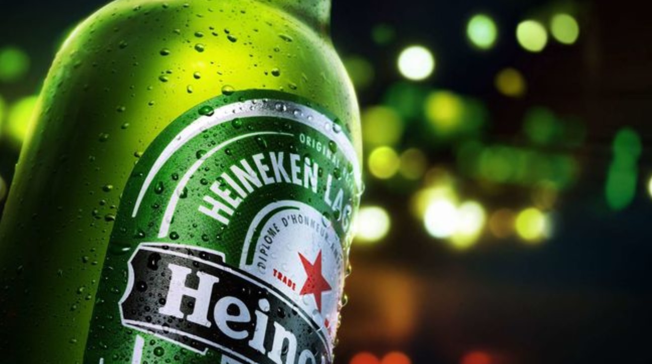 Heineken sostiene inversión en Rusia pese a la guerra, según investigación