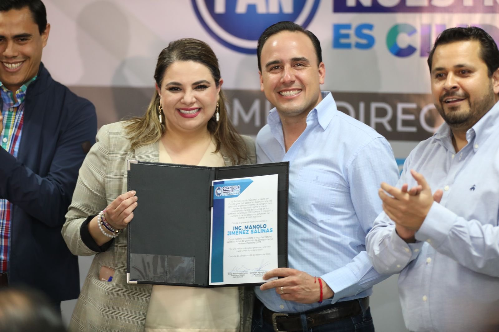 PAN delivers majority certificate to Manolo Jiménez