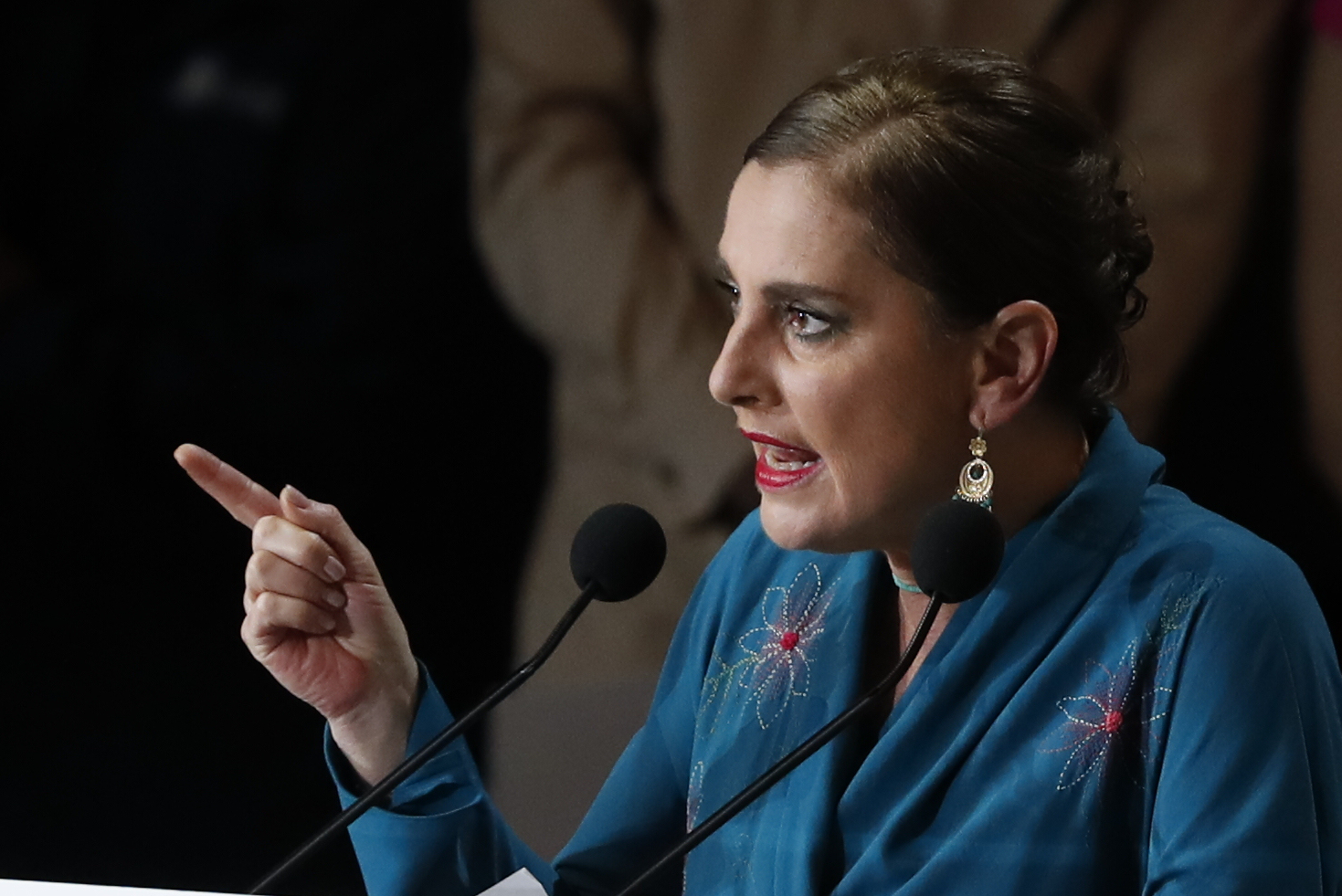 La doctora Beatriz Gutiérrez Müller siguió con sus críticas al Instituto Nacional Electoral. (ARCHIVO)