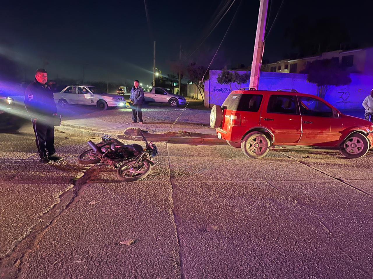 Un Joven De 20 Años Y Un Menor De 12 Años Resultaron Lesionados Tras Un Accidente De Motocicleta