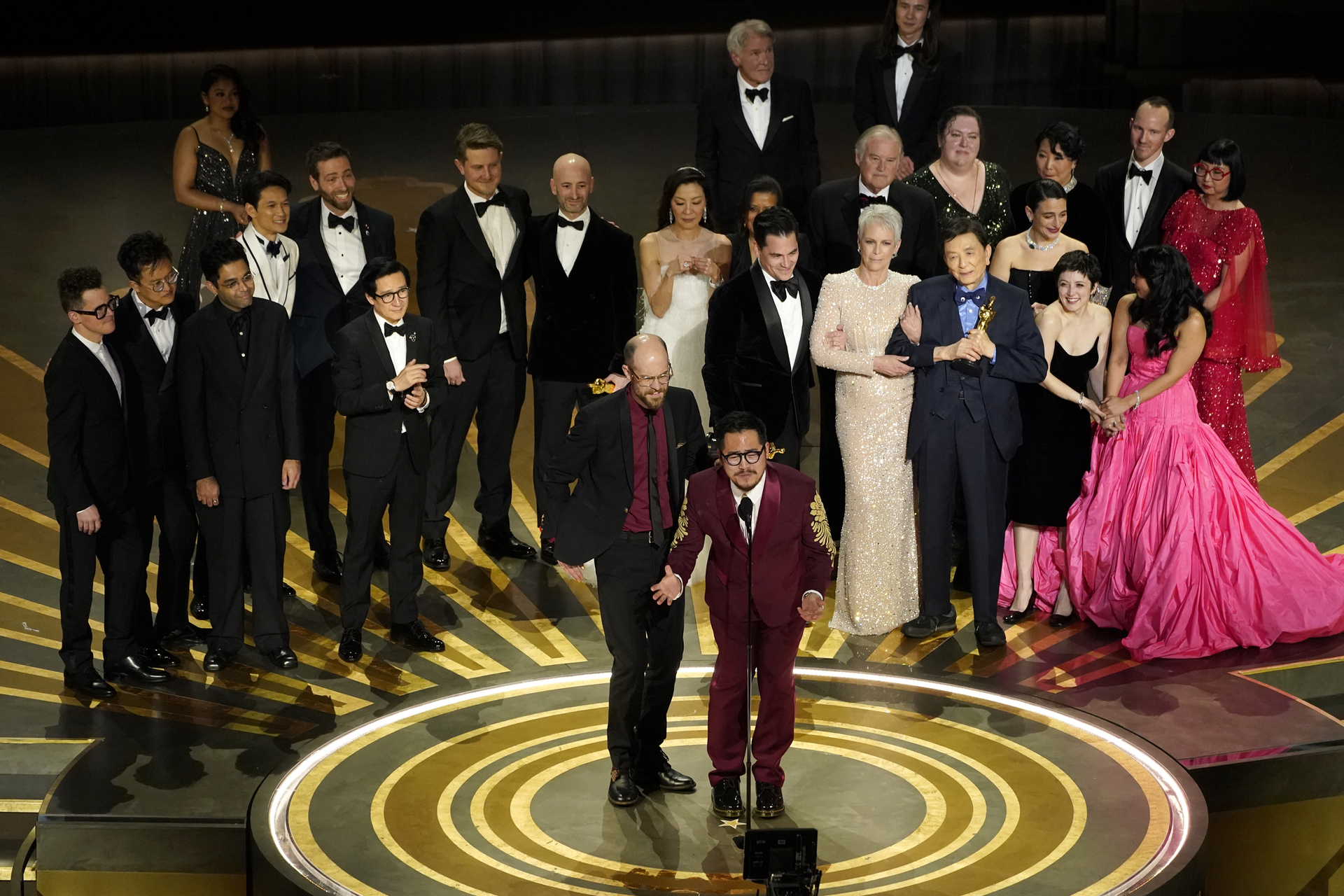 El 'multiverso' y Guillermo del Toro conquistan la noche de los premios Oscar