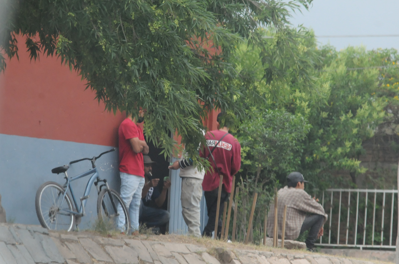 Se brindan terapias para el tratamiento de adicciones a los jóvenes que son detenidos por drogarse en la vía pública.