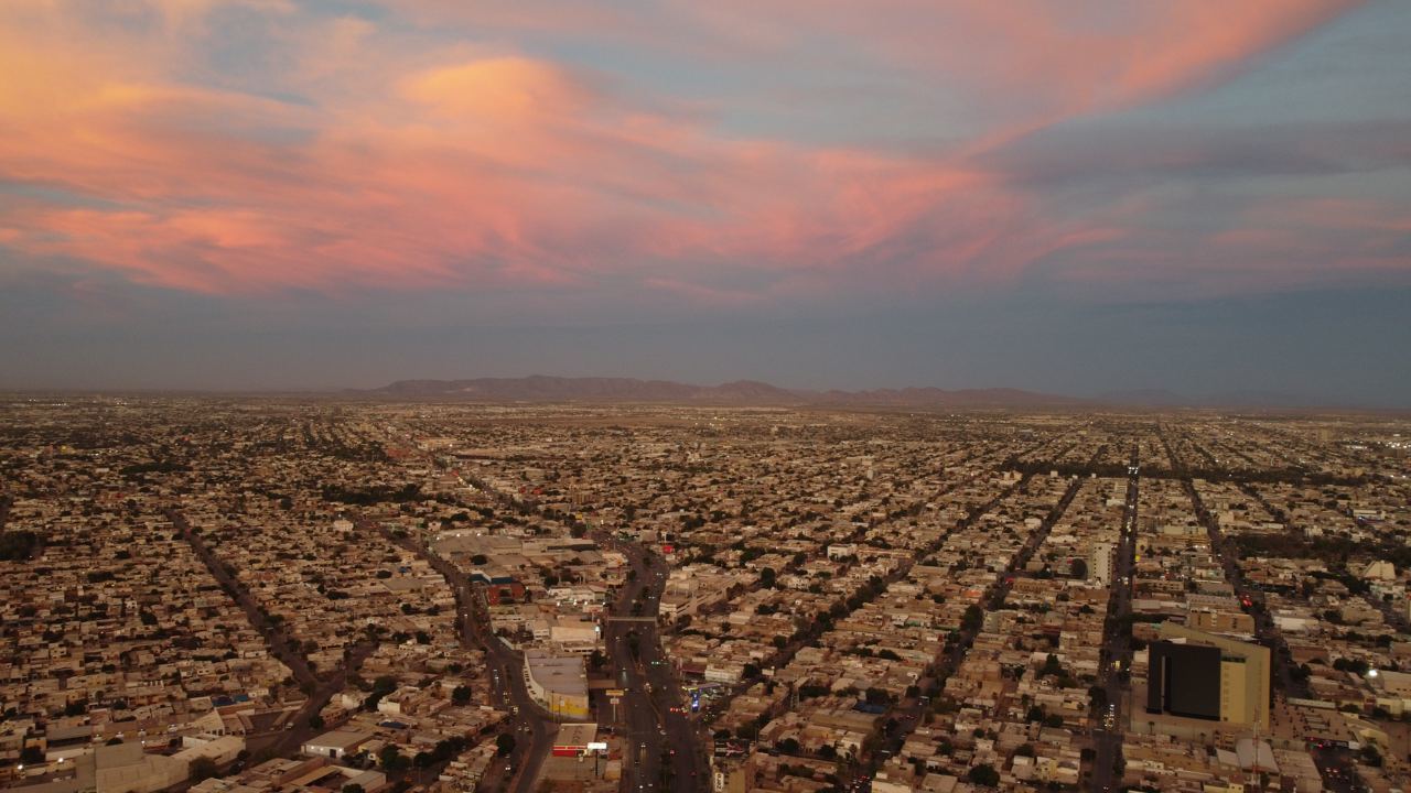 El crecimiento urbano en el país es fragmentado, formando pequeñas ciudades en la periferia. (VERÓNICA RIVERA / EL SIGLO DE TORREÓN)