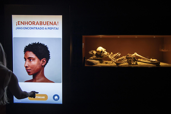 La Fundación Cueva de Nerja ha realizado una reconstrucción facial de 'Pepita', como se bautizó 'cariñosamente' al esqueleto de esta joven prehistórica. (EFE)