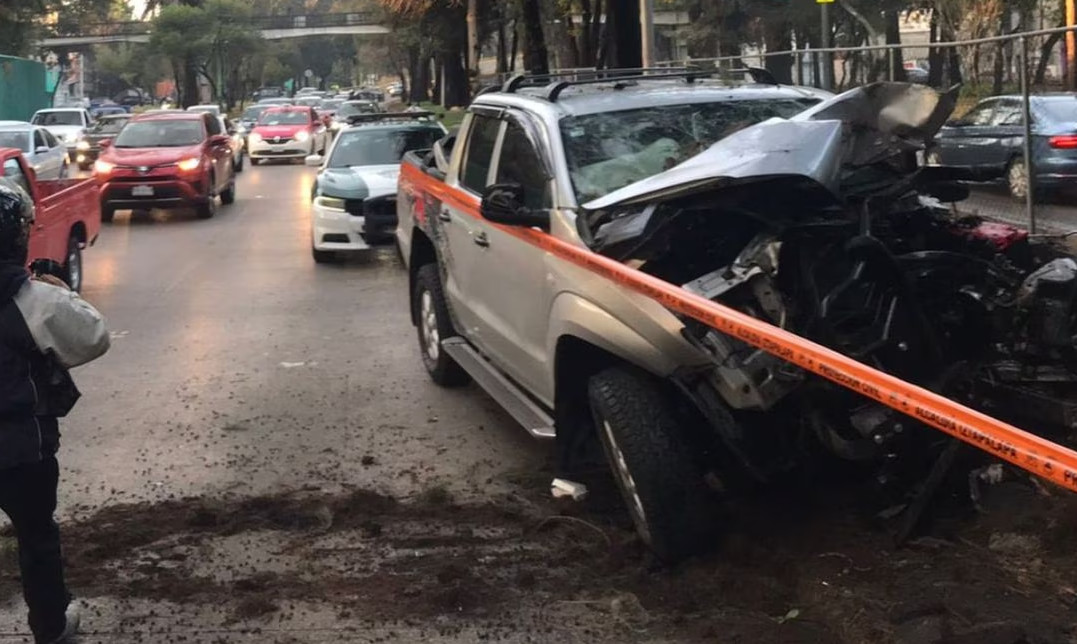 La víctima de este accidente es un joven de aproximadamente 28 años de edad. (ESPECIAL)