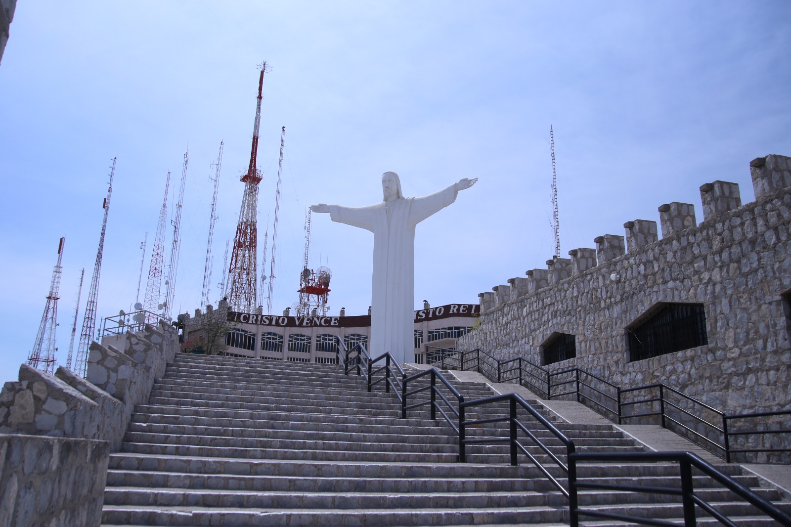 Permitirán instalación a más de un centenar de comerciantes en Viacrucis del cerro de las Noas