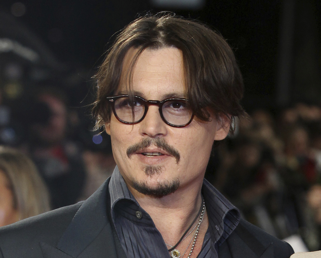 Todo lo que sabemos del gran regreso de Johnny Depp al cine