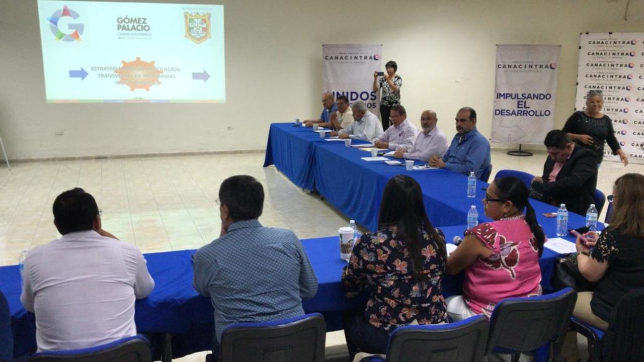 Dieron a conocer el Proyecto Metropolitano de Salud Mental, que iniciará con capacitación en los sectores empresarial y educativo. (EL SIGLO DE TORREÓN)