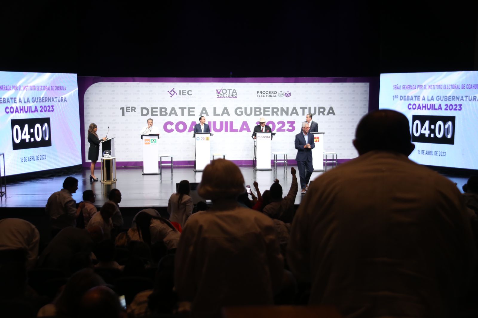 Los candidatos participantes en el primer debate. (VYRON INFANTE)