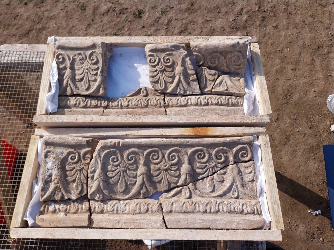 Estatuas y altares se encontraron en el templo de Paestum (ESPECIAL)