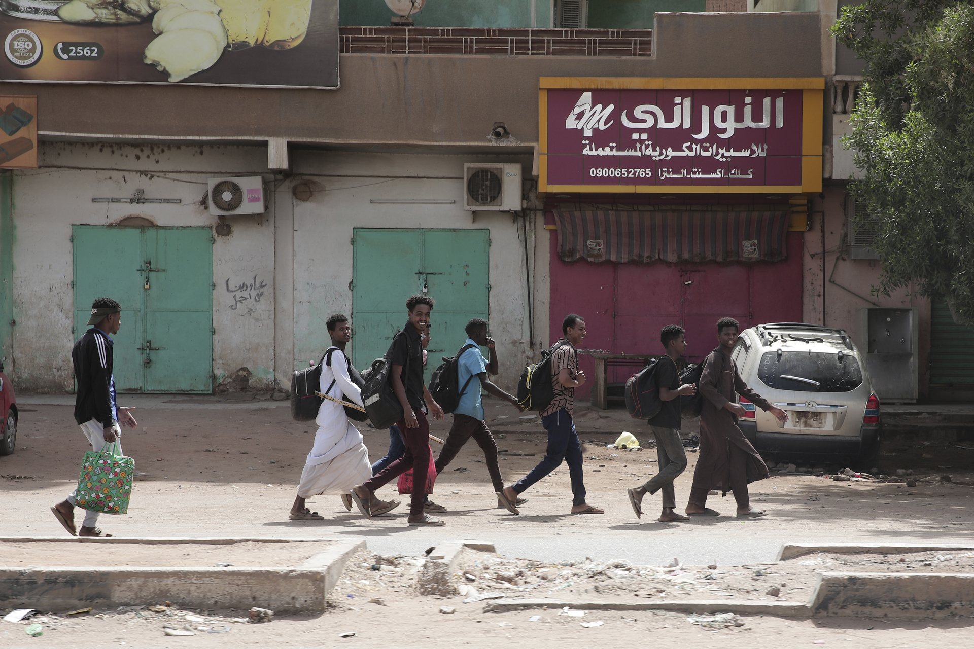 Los combates en Jartum y otras ciudades del país han degenerado en una de las peores escaladas de violencia en los últimos años. (AP)