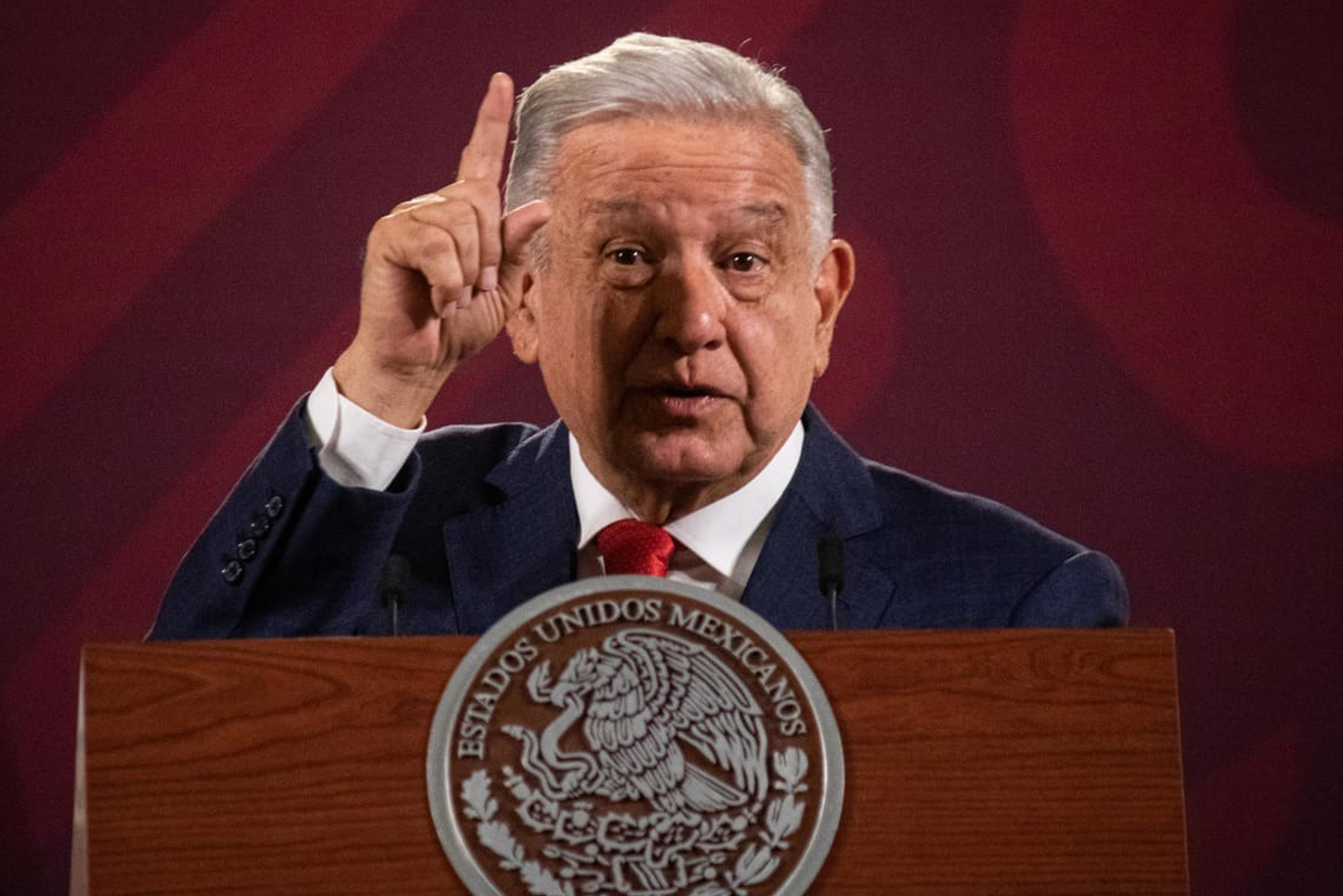 López Obrador señaló que instruyó a la secretaria de Seguridad Pública a que inicie un recorrido por los cuarteles de la Guardia Nacional. (ARCHIVO)