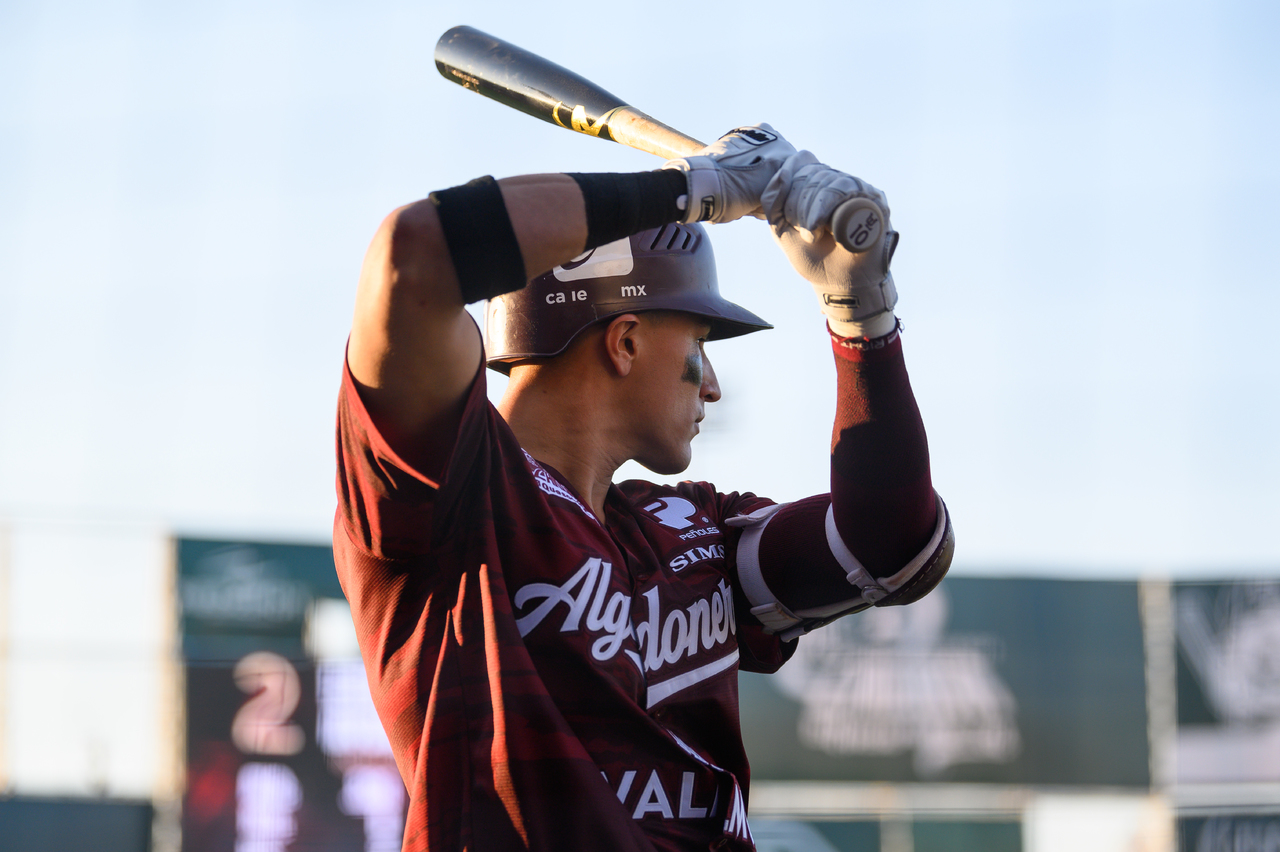 Vinny Castilla es presentado de forma oficial con Sultanes