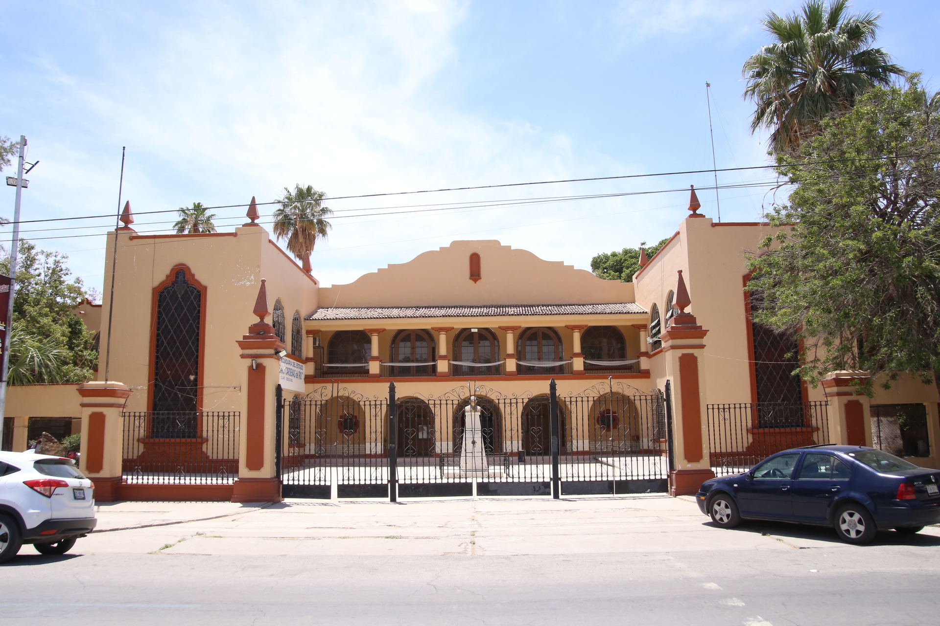 El recinto donde actualmente se encuentra la escuela Lázaro Cárdenas del Río anteriormente fue sede de la PVC. (VAYRON INFANTE)
